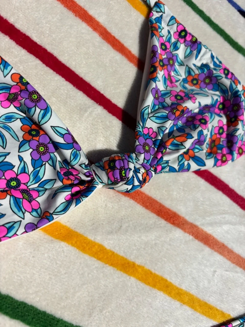 Frankie’s Bikinis Gabe Halter String Bikini Top in Flower Farm, size XSmall.